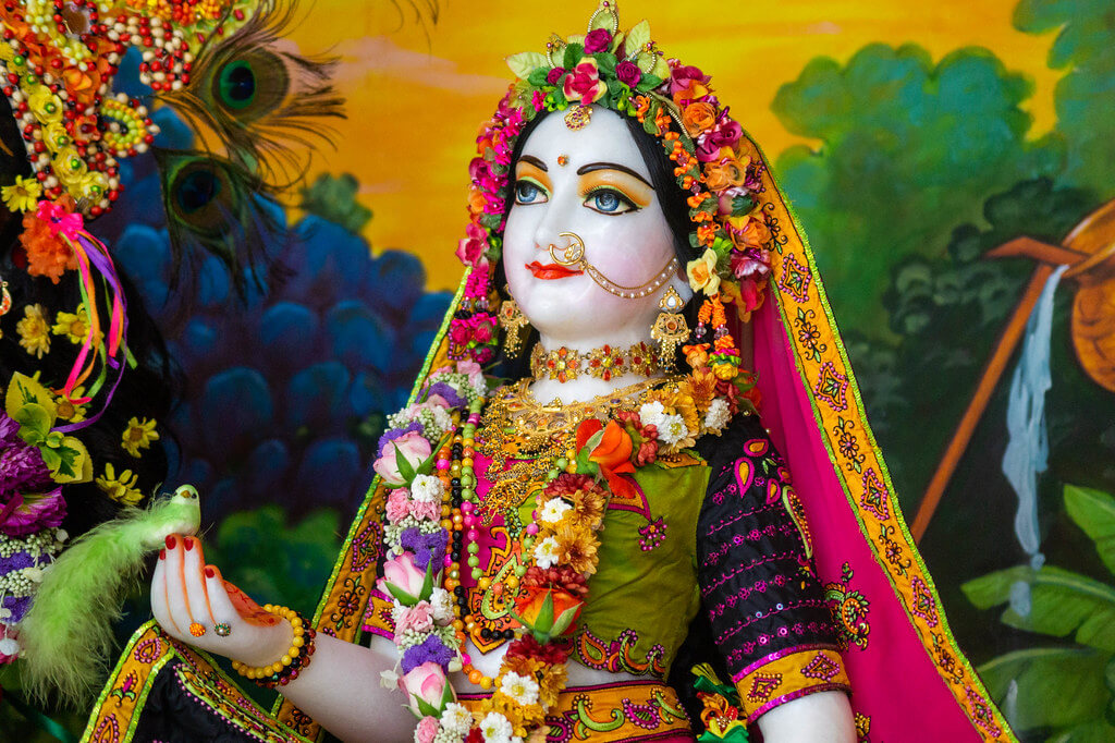 Śravaṇam